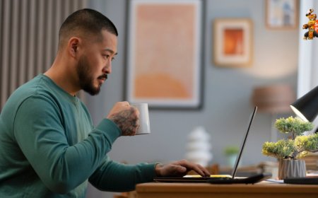 The Side Hustle Boom in the Age of AI Job Displacement