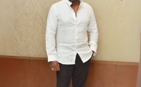 Farmers gift produce to Raghava Lawrence for free tractors