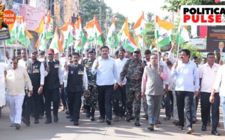 PM Modi in Army Fatigues Leads BJP’s Tiranga Yatra